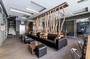 Hotel Pecr Well