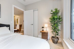 QuickStay - Breathtaking 3-Bedroom in the Heart of Downtown