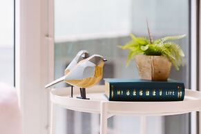 QuickStay - Breathtaking 3-Bedroom in the Heart of Downtown