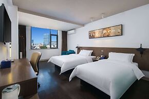 Microtel by Wyndham Kunming City Center