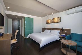 Microtel by Wyndham Kunming City Center