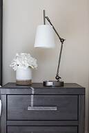 QuickStay - Gorgeous 2-Bedroom in the Heart of Downtown