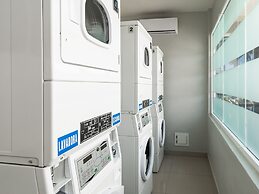 Hotel Mesaluna Near American Consulate