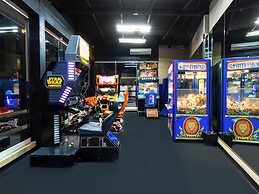 Hotel Mesaluna Near American Consulate