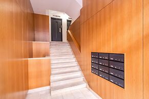 Akicity Lisboa Pearl II