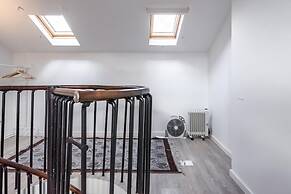 Akicity Lisboa Pearl II