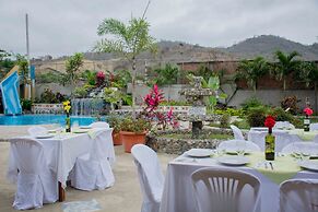 Tuzco Lodge