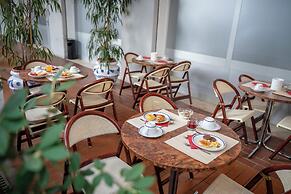 Pineda Aparthotel