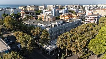 Pineda Aparthotel