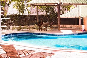 EL ARAM BEACH & CONVENTION