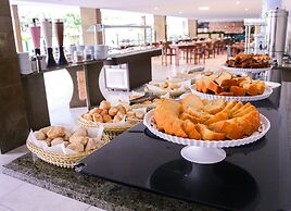 EL ARAM BEACH & CONVENTION