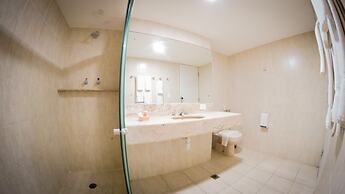 EL ARAM BEACH & CONVENTION