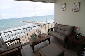Sea front - Stunning views