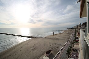 Sea front - Stunning views