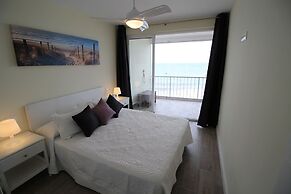 Sea front - Stunning views