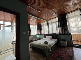 Avsin Apart Hotel