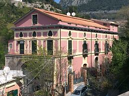 La Cascata Palazzo Pellegrino