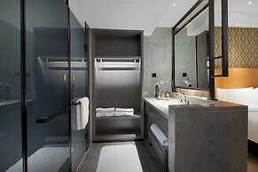 Ejon International Hotel