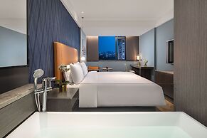 Ejon International Hotel