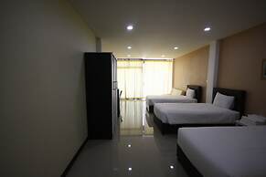 Charoensuk Grand Hotel