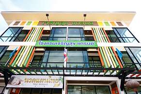Charoensuk Grand Hotel