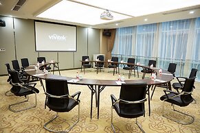 The Thousand Lantern Lake Hotel