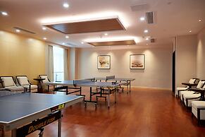 The Thousand Lantern Lake Hotel