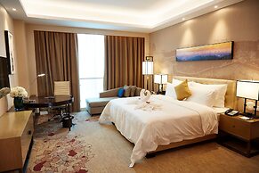 The Thousand Lantern Lake Hotel