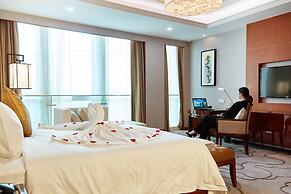 The Thousand Lantern Lake Hotel