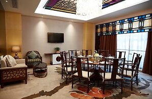 The Thousand Lantern Lake Hotel