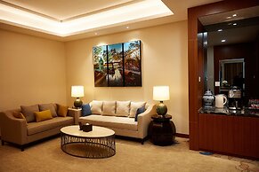 The Thousand Lantern Lake Hotel