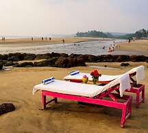 Royal Aarya Beach Resort