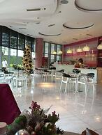 Azure Urban Resort Residences