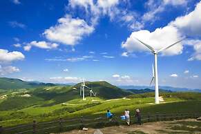 Green and Blue Hotel