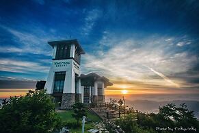 Green and Blue Hotel