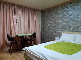 Green and Blue Hotel