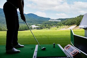 Oak Valley Resort