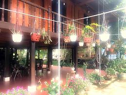 Xoi Homestay Ba Be Lake