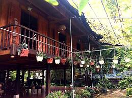 Xoi Homestay Ba Be Lake