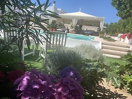 White House Luxury Hospitality