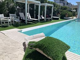 White House Luxury Hospitality