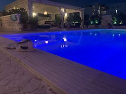 White House Luxury Hospitality