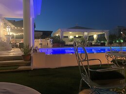 White House Luxury Hospitality