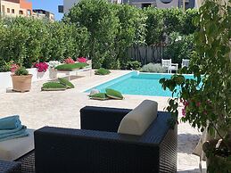 White House Luxury Hospitality