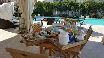 White House Luxury Hospitality