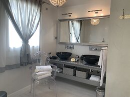 White House Luxury Hospitality