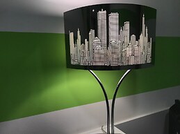 Moonlight Hotel & Suites