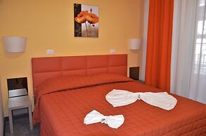 Moonlight Hotel & Suites