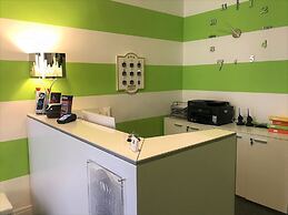 Moonlight Hotel & Suites