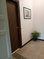 Moonlight Hotel & Suites